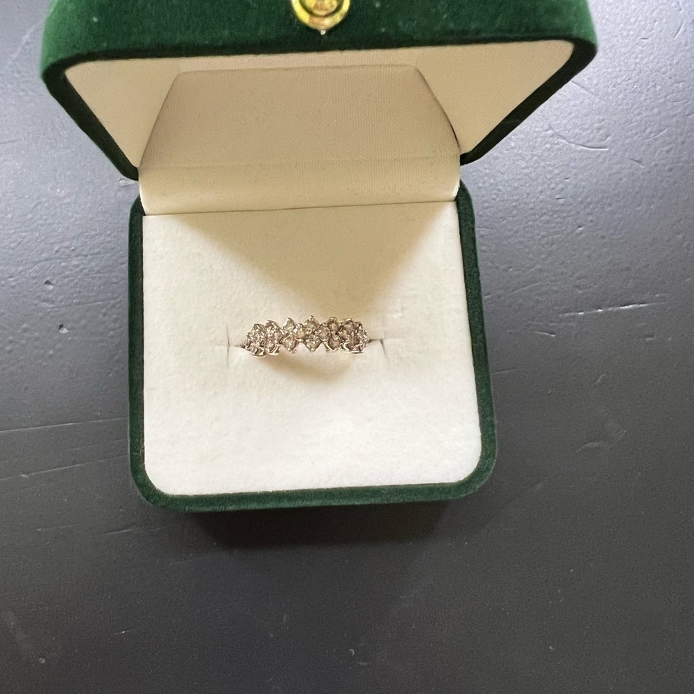 Diamond Cluster Ring - Picture 4 of 8